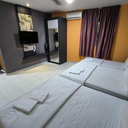 Golden Guest House Kuantan Bagian luar foto