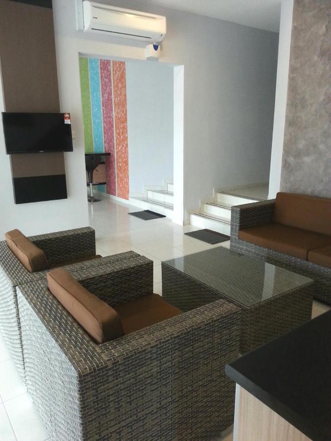 Golden Guest House Kuantan Bagian luar foto
