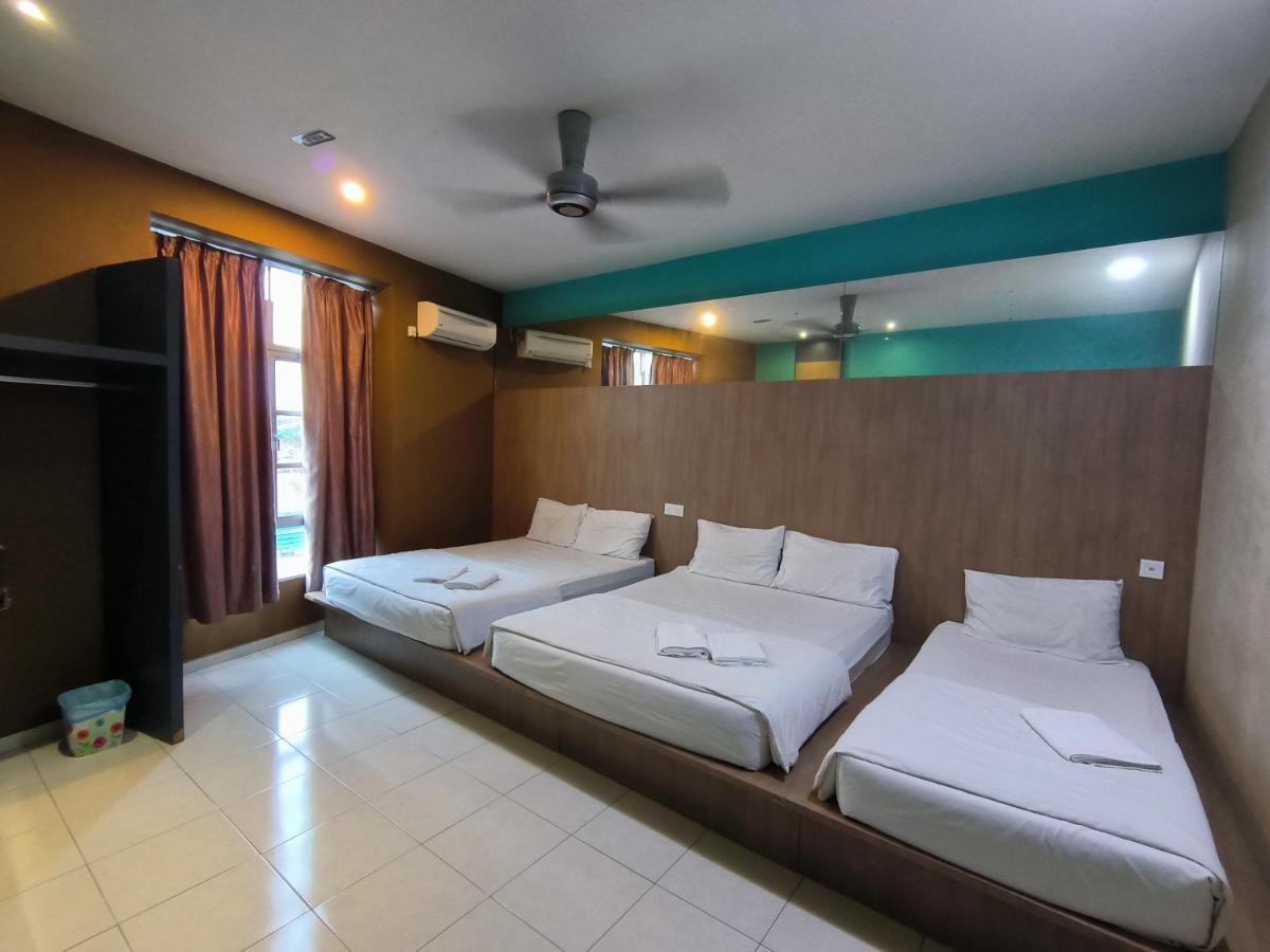 Golden Guest House Kuantan Bagian luar foto
