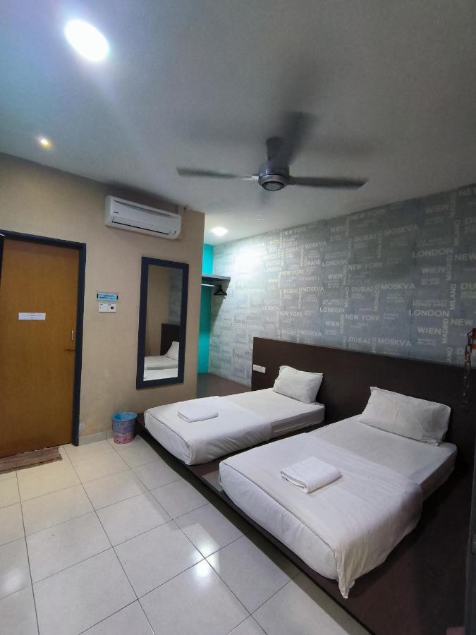Golden Guest House Kuantan Bagian luar foto
