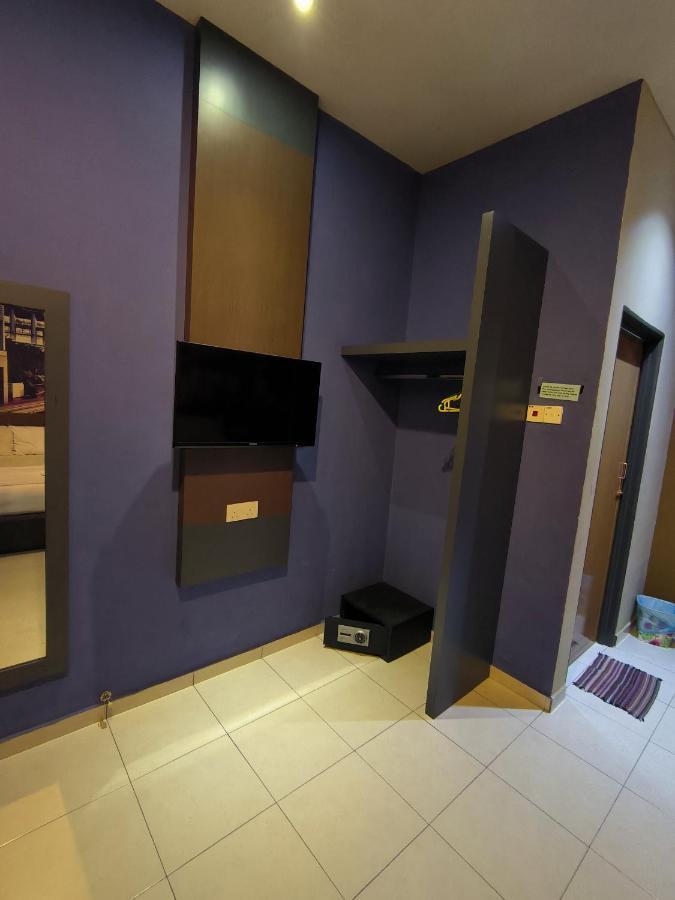 Golden Guest House Kuantan Bagian luar foto